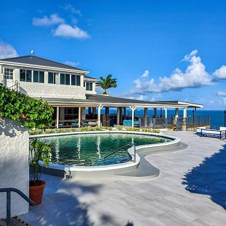 Trade Winds Hotel Dickenson Bay Екстериор снимка