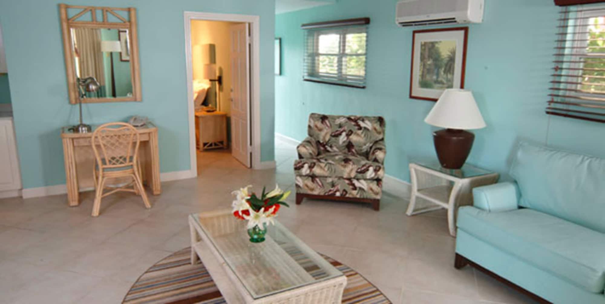 Trade Winds Hotel Dickenson Bay Екстериор снимка